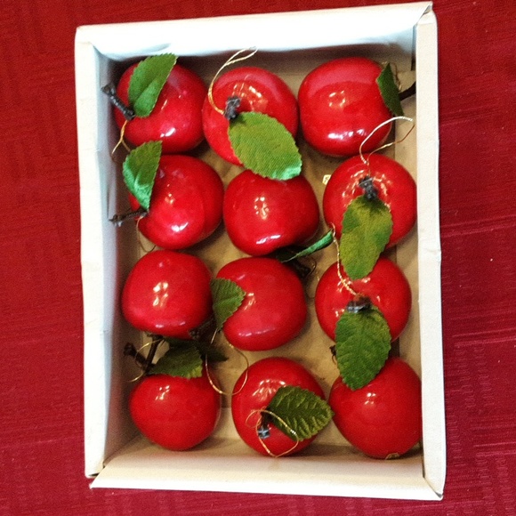 🌟 apple decorations - Picture 1 of 3